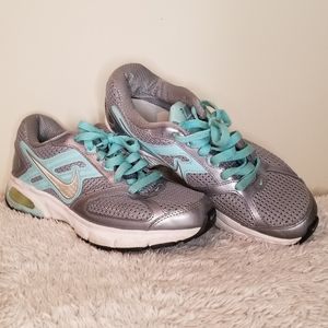 Sz 7.5 Women's Nike React 2 Running